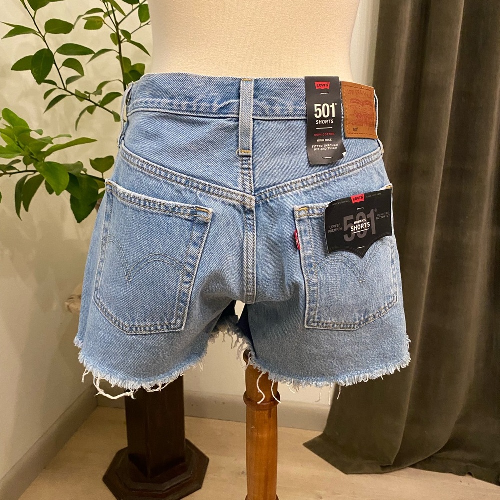 Levi's 501 NWT Women's Denim Shorts